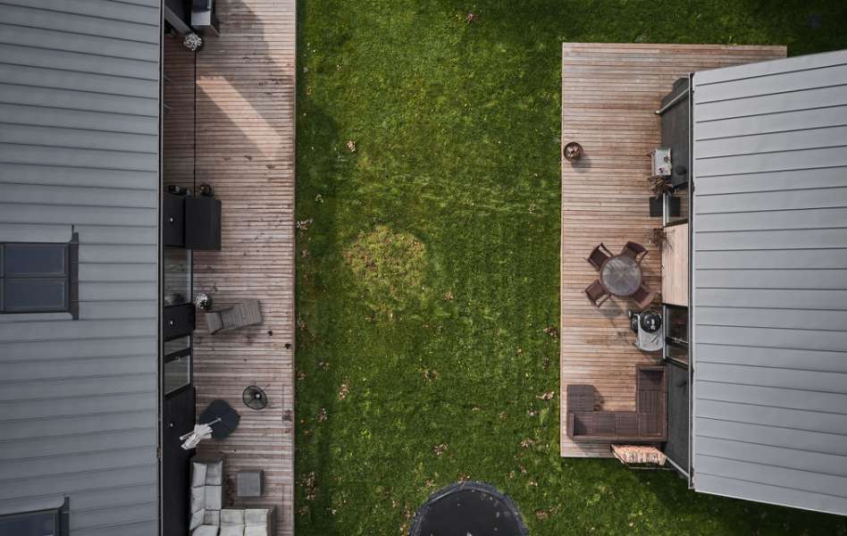 Slate, wood and steel profiles in stylish symmetry, Mågevej 11, 4040 Jyllinge